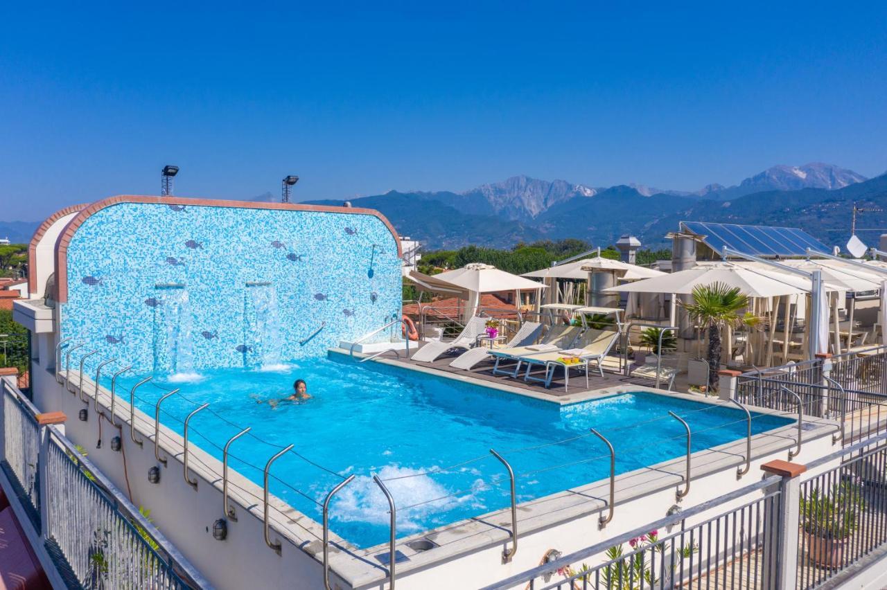 Hotel Nuova Sabrina Marina di Pietrasanta Exterior photo